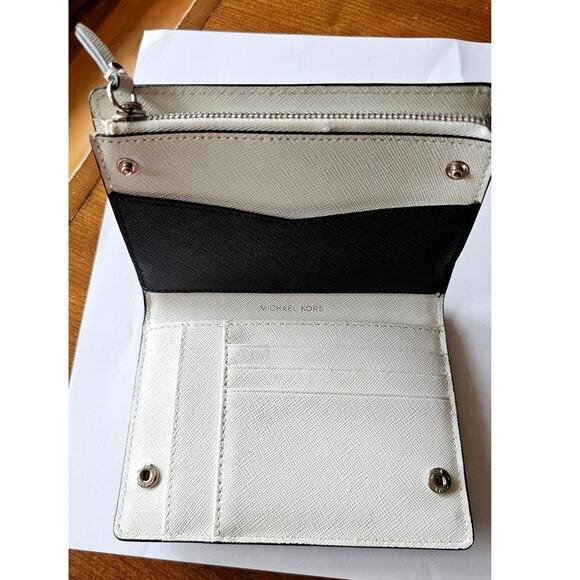 Michael Kors Jet Set Saffiano Leather Travel Wallet Removable Card Holder  NEW - Picture 4 of 6